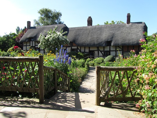 Anne hathaways cottage