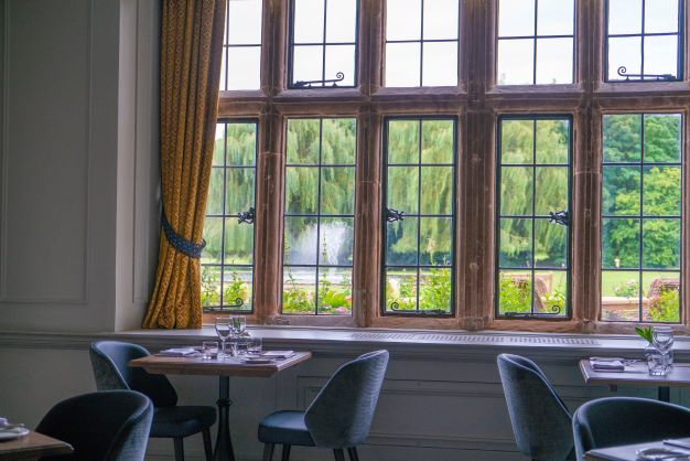 Billesley manor dining room
