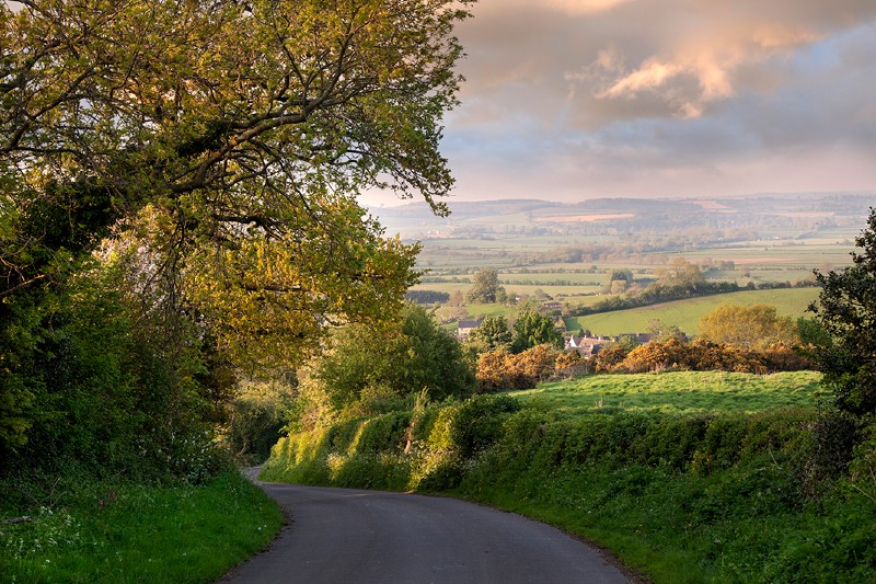 Road leading to Ilmington